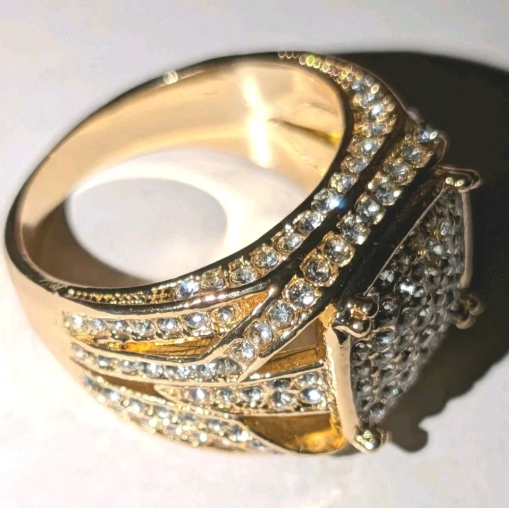 Gold and Silver Diamond Pavé Rings with Intricate Designs